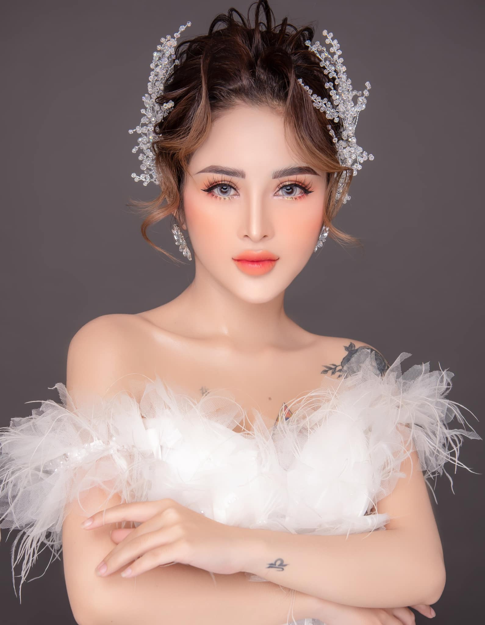 Dịch vụ trang điểm cô dâu tại nhà